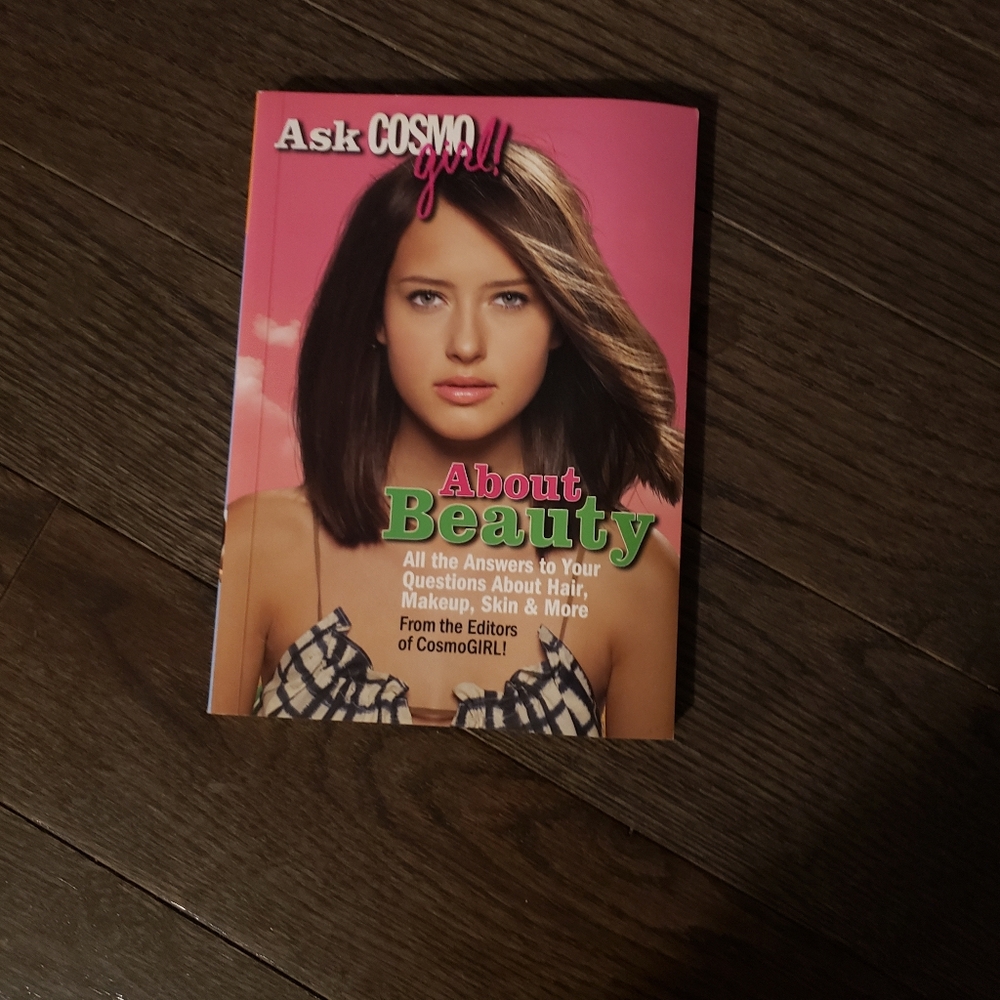 3/$30 🌼 Vintage Ask Cosmo Girl Book